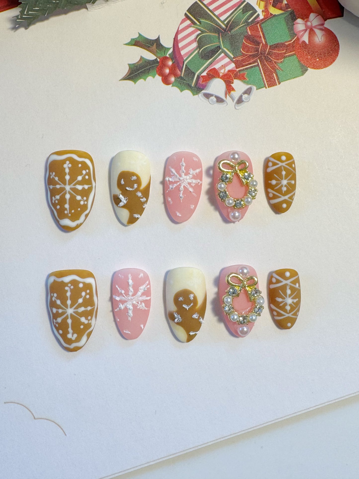 Gingerbread Dream – Holiday Treats Edition