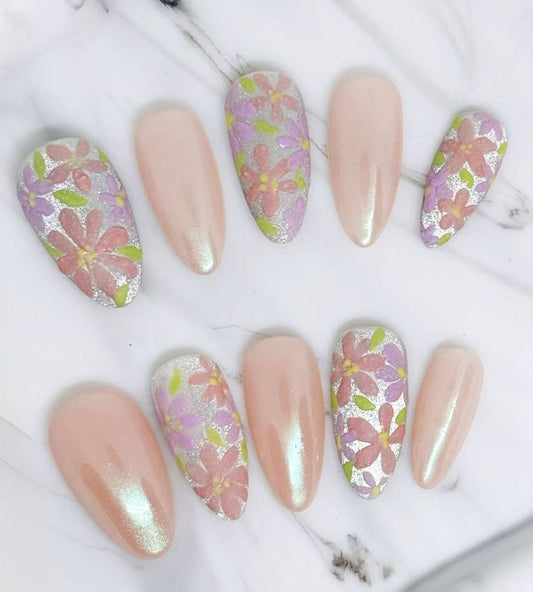 Blooming Pastel Garden – Hand-Painted Floral Press-On Nail Set